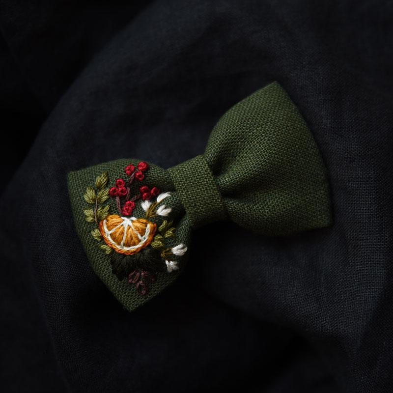 Haftowana kokarda – plaster pomarańczy / khaki – mini